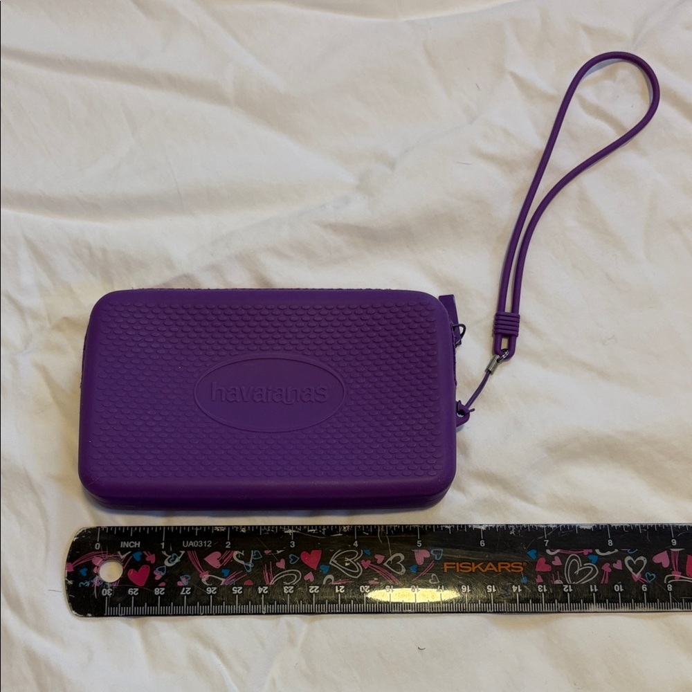 Havaianas Vibrant Purple Wristlet